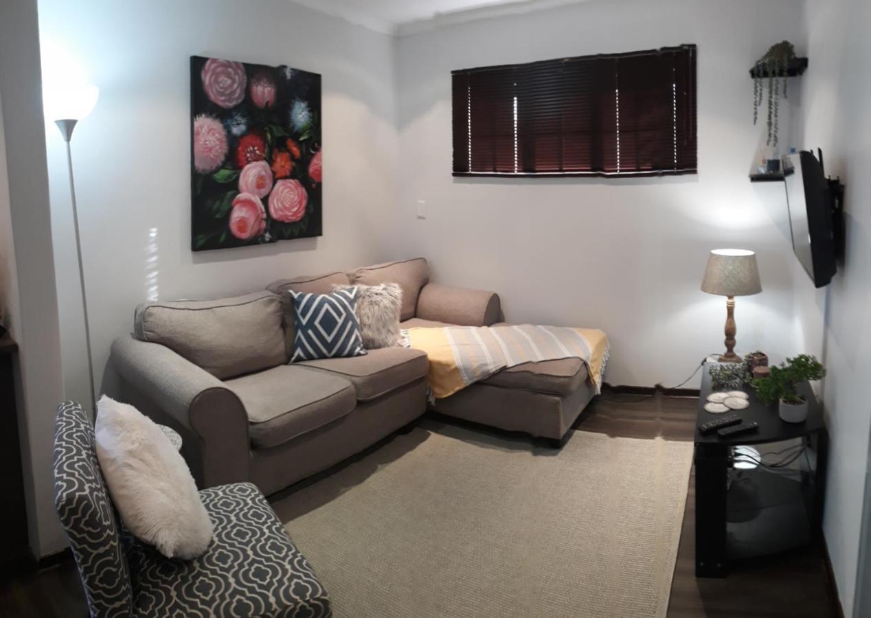 Fancy Pansy Appartement Germiston Buitenkant foto